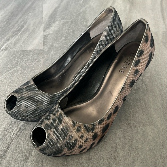 Pale Pink & Grey Glitter Cheetah High Heels peep toe size 7.5 - Picture 1 of 12